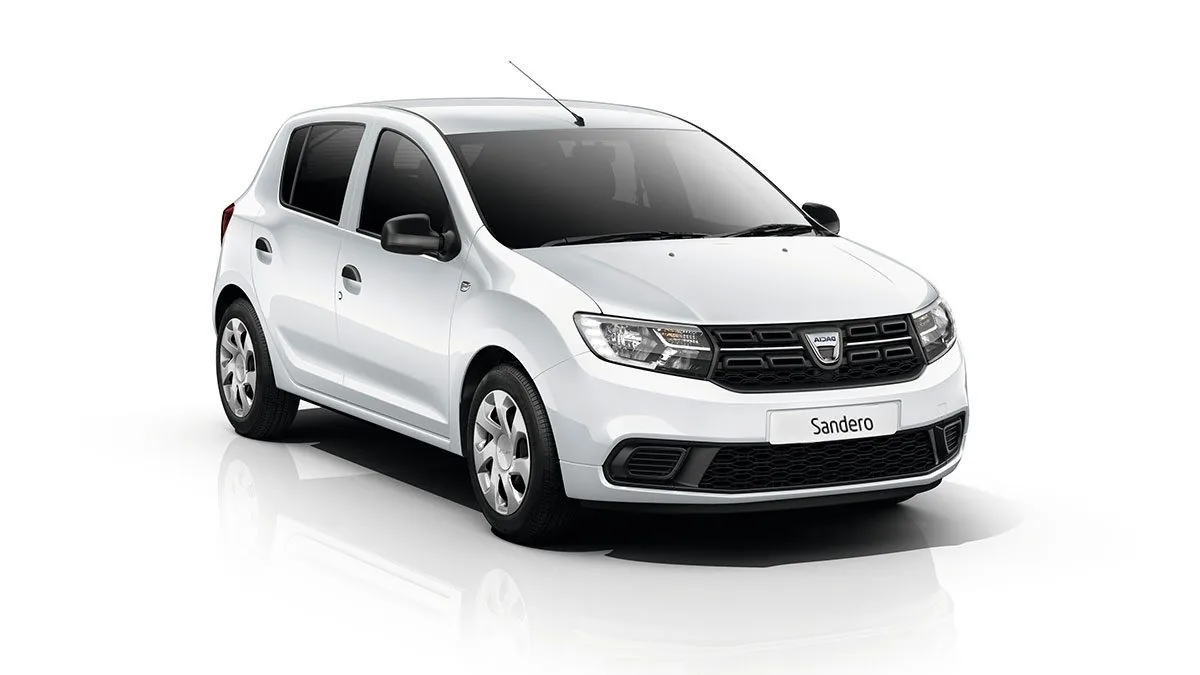 Voiture citadine proposée à la location par Mad’Cris